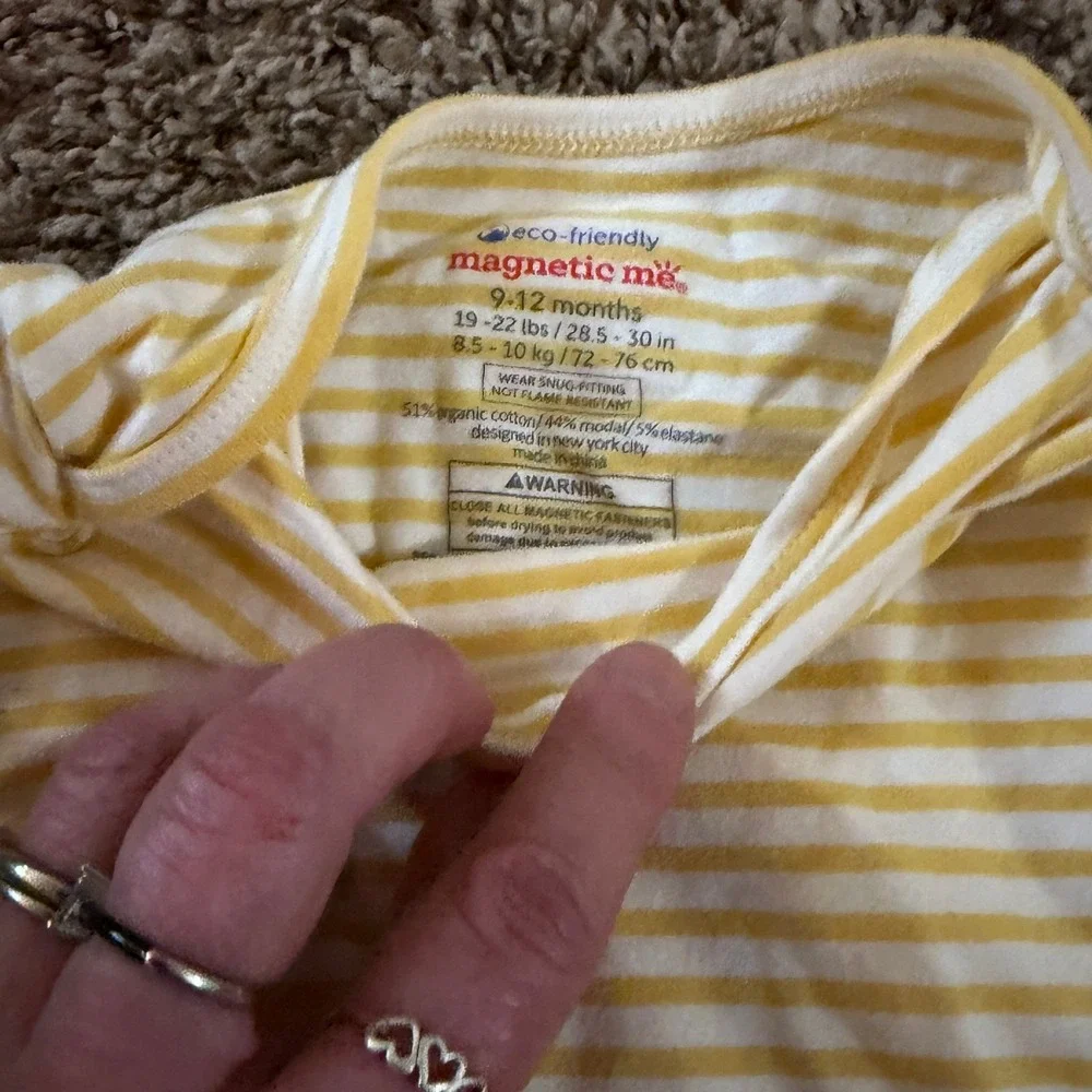 Magnetic Me-Carter's- Striped Bodysuit Brown Floral Leggings 9-12/9  Mon